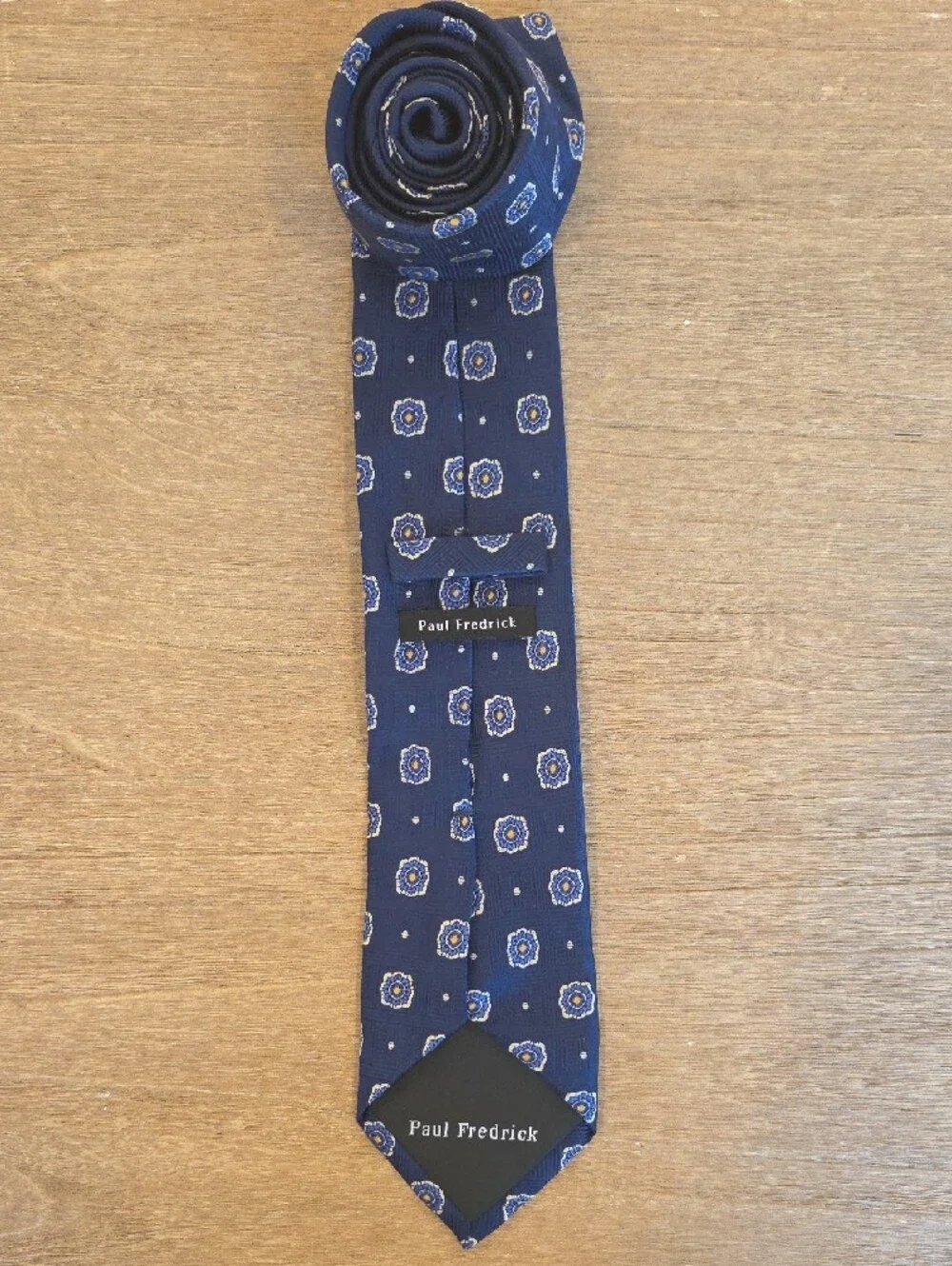 Paul Fredrick Men's Navy Floral Medallion 100% Silk Tie W/ White Dots 3.35x59